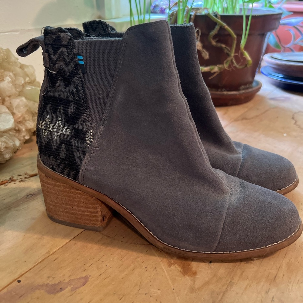 Tom’s booties